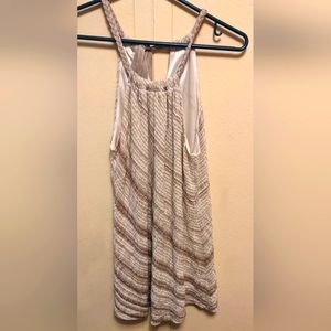 Le Chateau Halter top